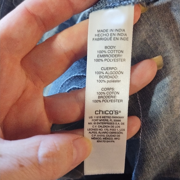 Chicos Top Chambray Embroidered Boho Artsy - Picture 12 of 15